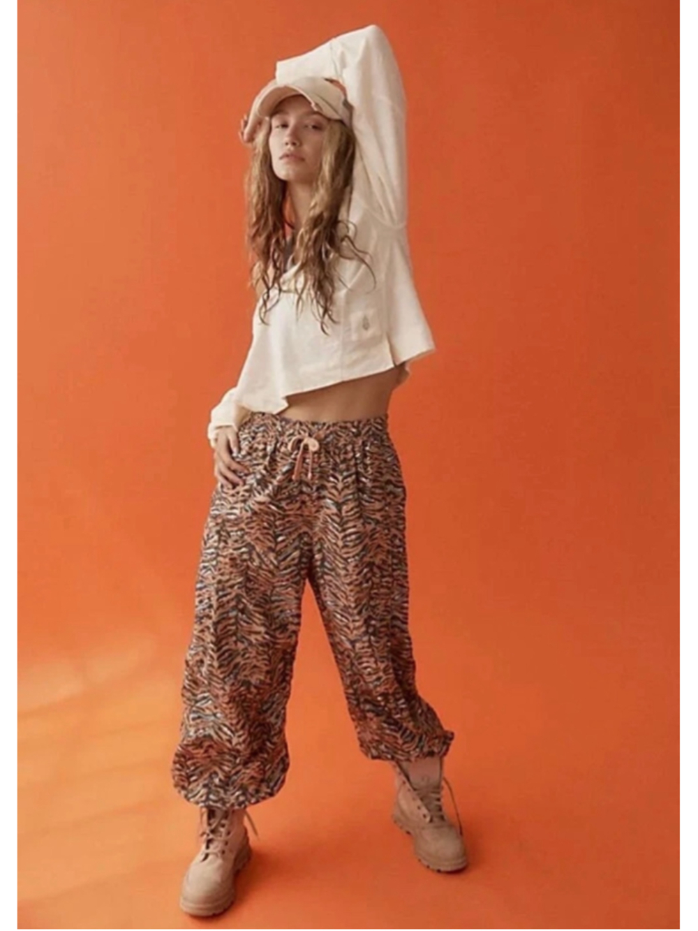 Women's Free People Joggers Size S Orange Black Tiger Print Pants - Picture 3 of 3